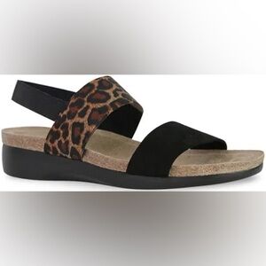 S74. Munro Pisces Women's Leopard Print Stretch Sandals 6.5WW